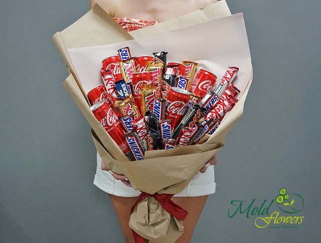 Sweet bouquet with Coca-Cola, Mars, Twix, and Snickers 2 (custom order, 24 hours) photo